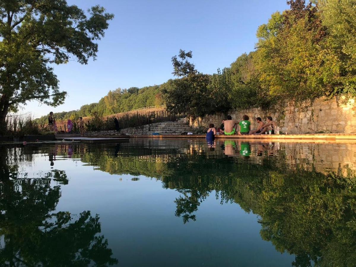 Grand Gite Les Cabanes De Fallot Pour 19 Personnes - Piscine Naturelle L'isle-Bouzon Eksteriør billede